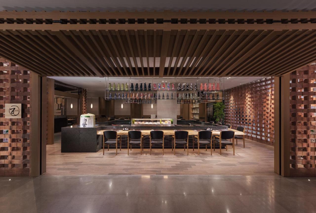 ホテル クラウン プラザ 台南 エクステリア 写真 The interior of the restaurant