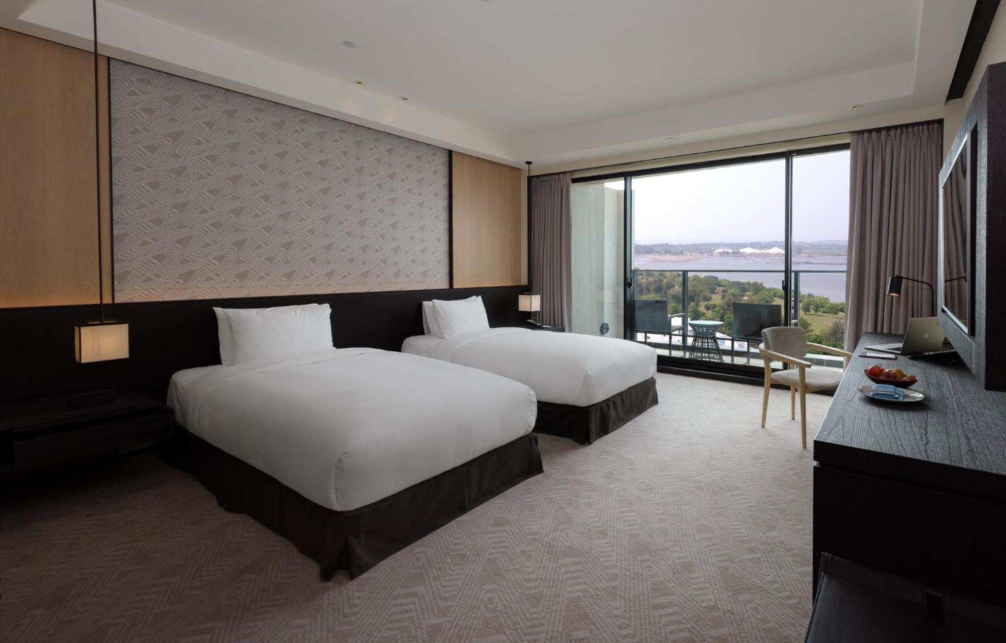ホテル クラウン プラザ 台南 エクステリア 写真 Deluxe Room