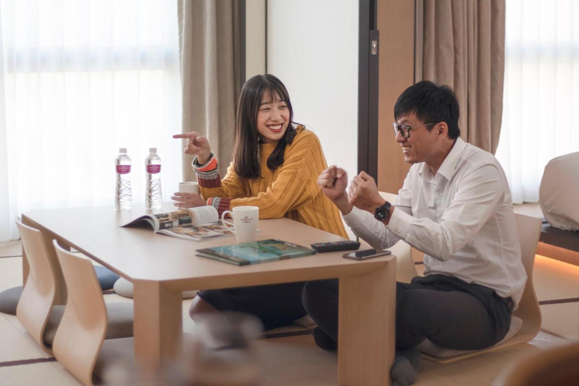 ホテル クラウン プラザ 台南 エクステリア 写真 A meeting at the University of Macau