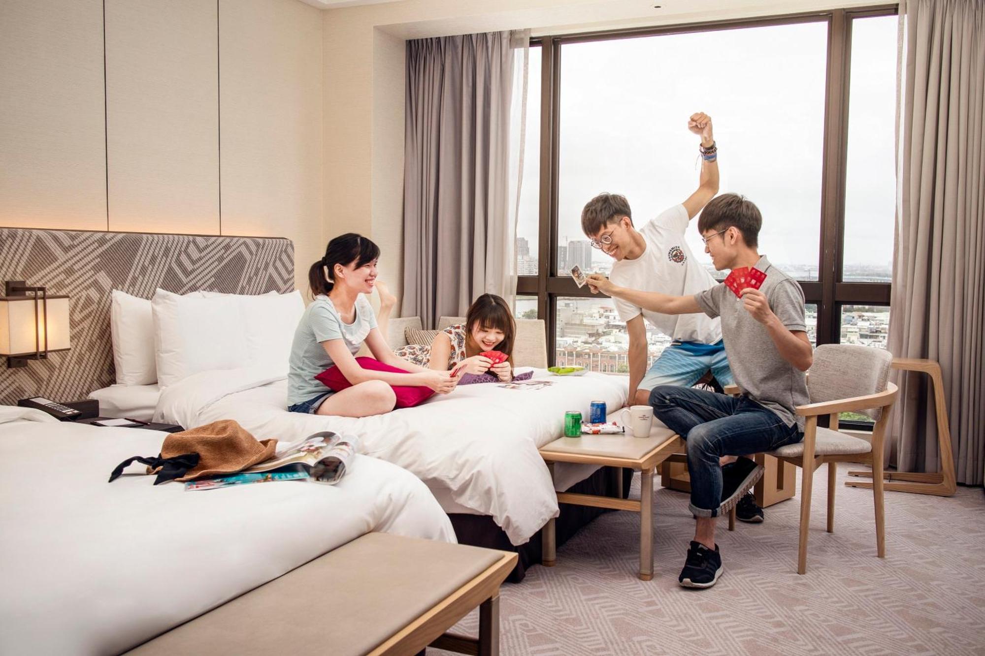 ホテル クラウン プラザ 台南 エクステリア 写真 Family room