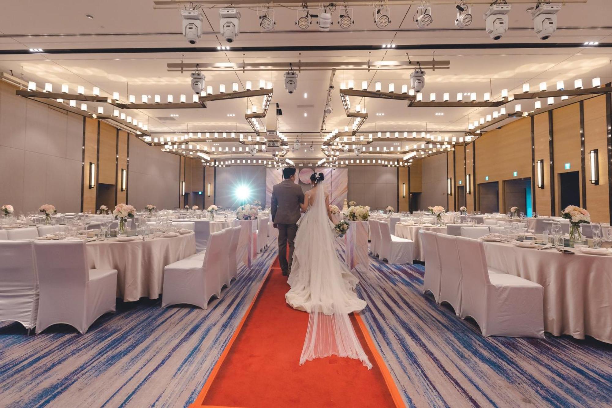 ホテル クラウン プラザ 台南 エクステリア 写真 Wedding reception at the Grand Ballroom